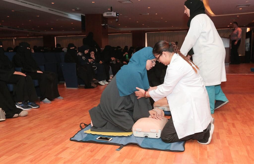 مسعف في كل مدرسة